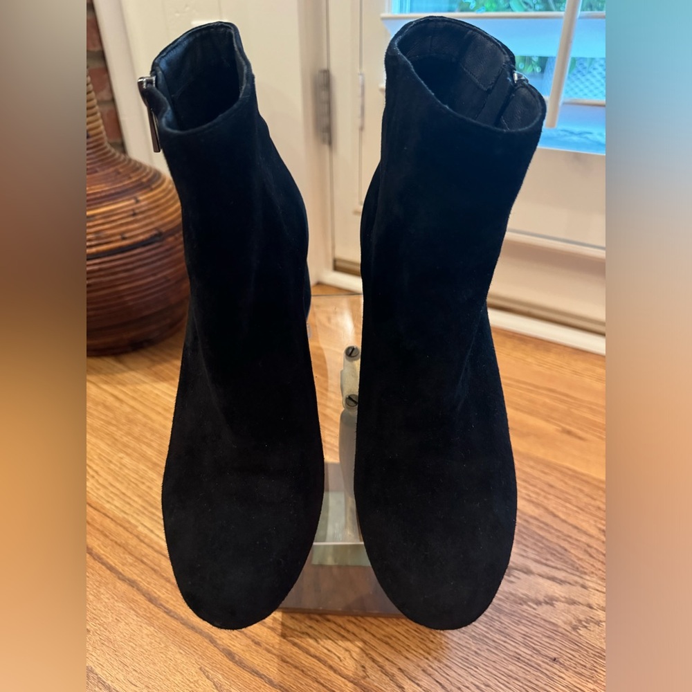 Classic Jessica Simpson black suede leather booties size 91/2M